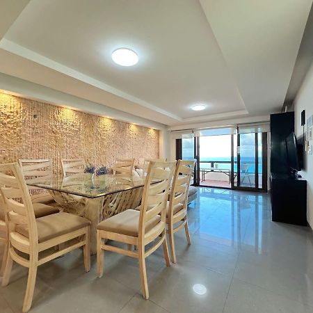Amazing Beachfront Apartment Канкун Екстериор снимка