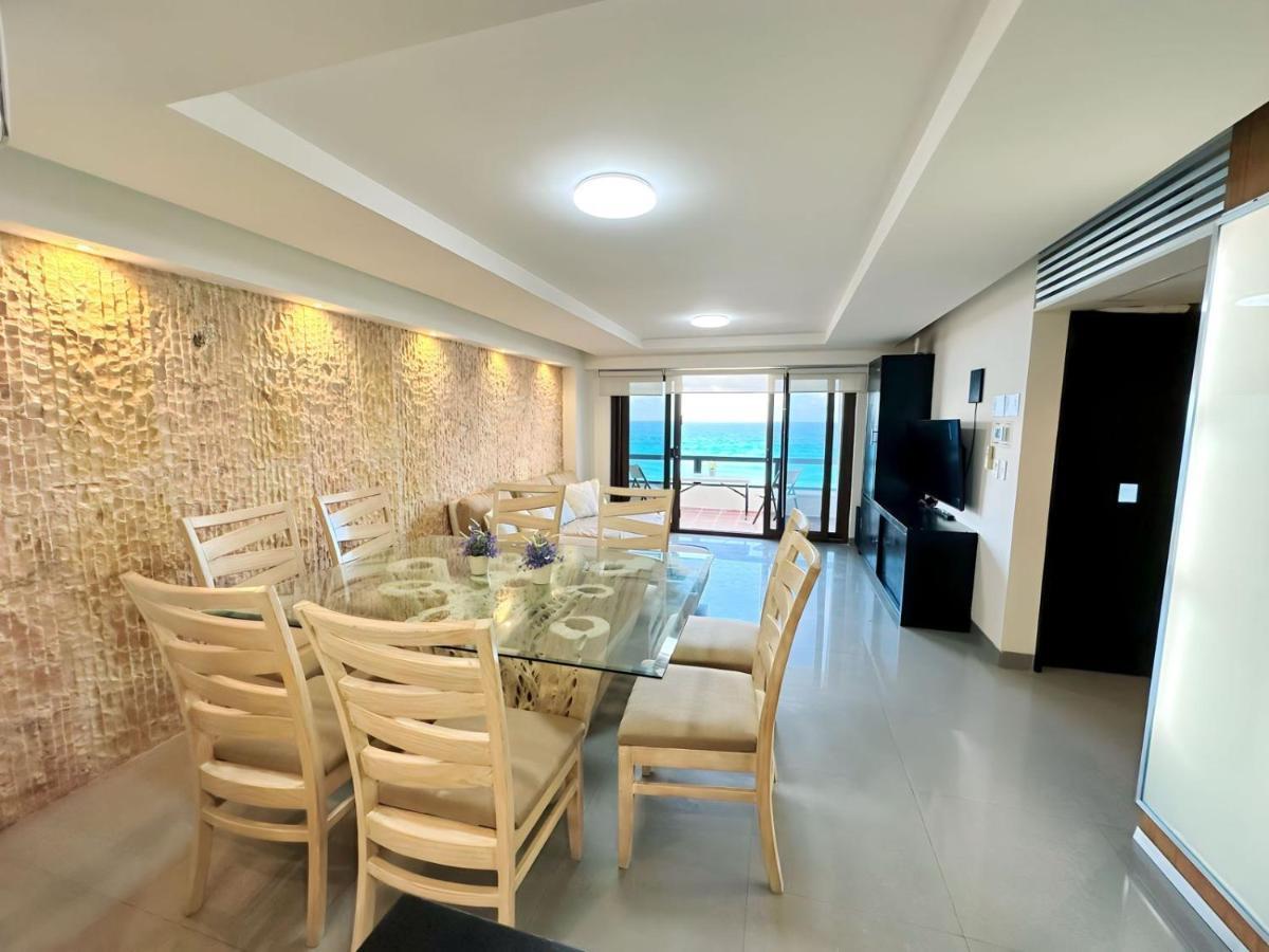 Amazing Beachfront Apartment Канкун Екстериор снимка